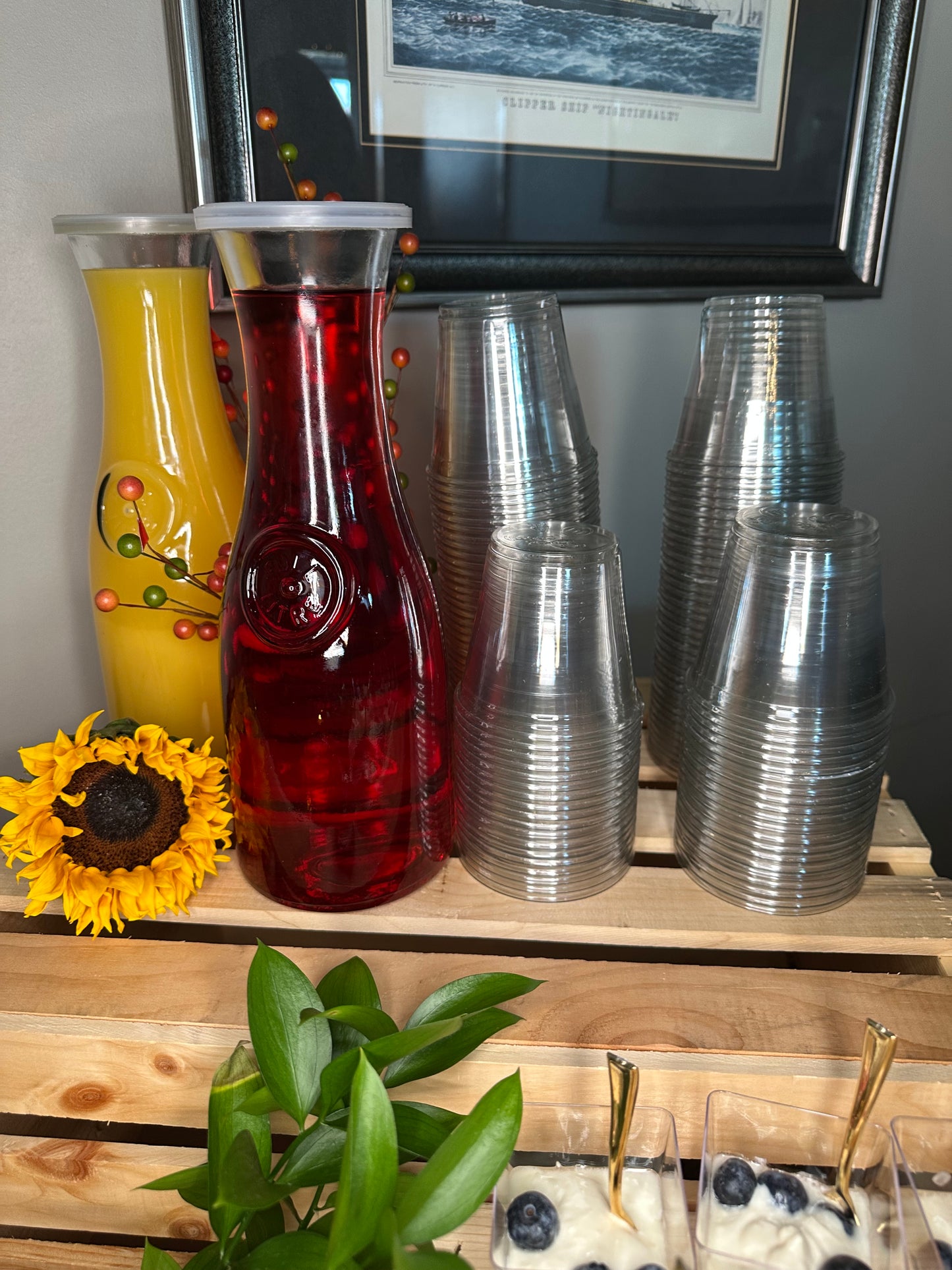 Rent-Carafe Drink Dispensers / Juice Station