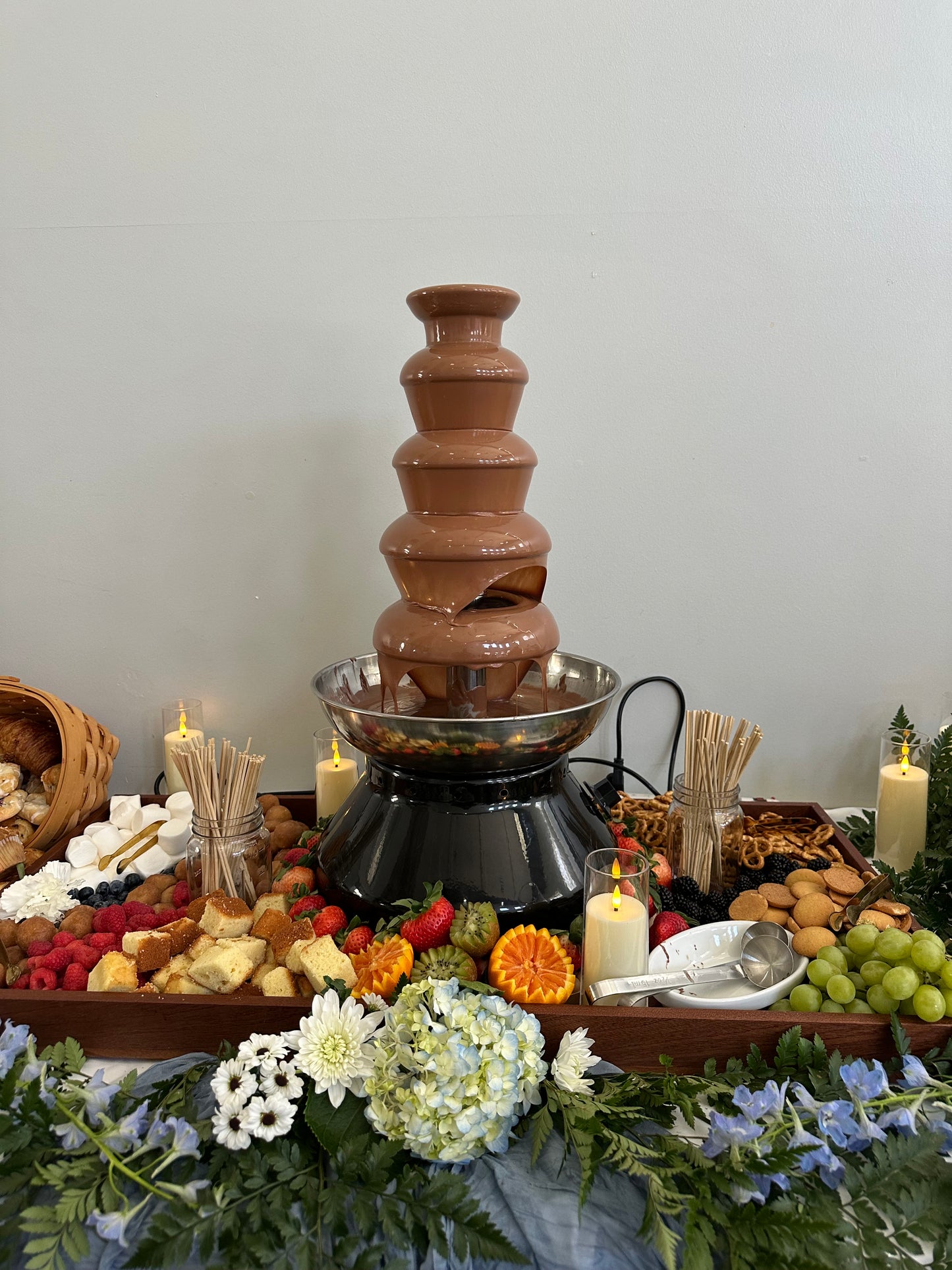 Rent- Chocolate or Cheese Fondue Fountain